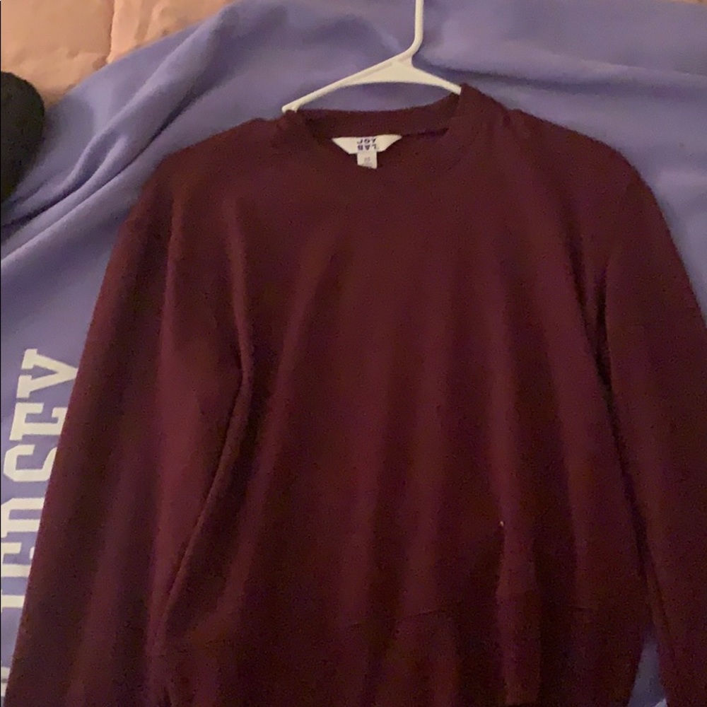 Burgundy sweatshirt